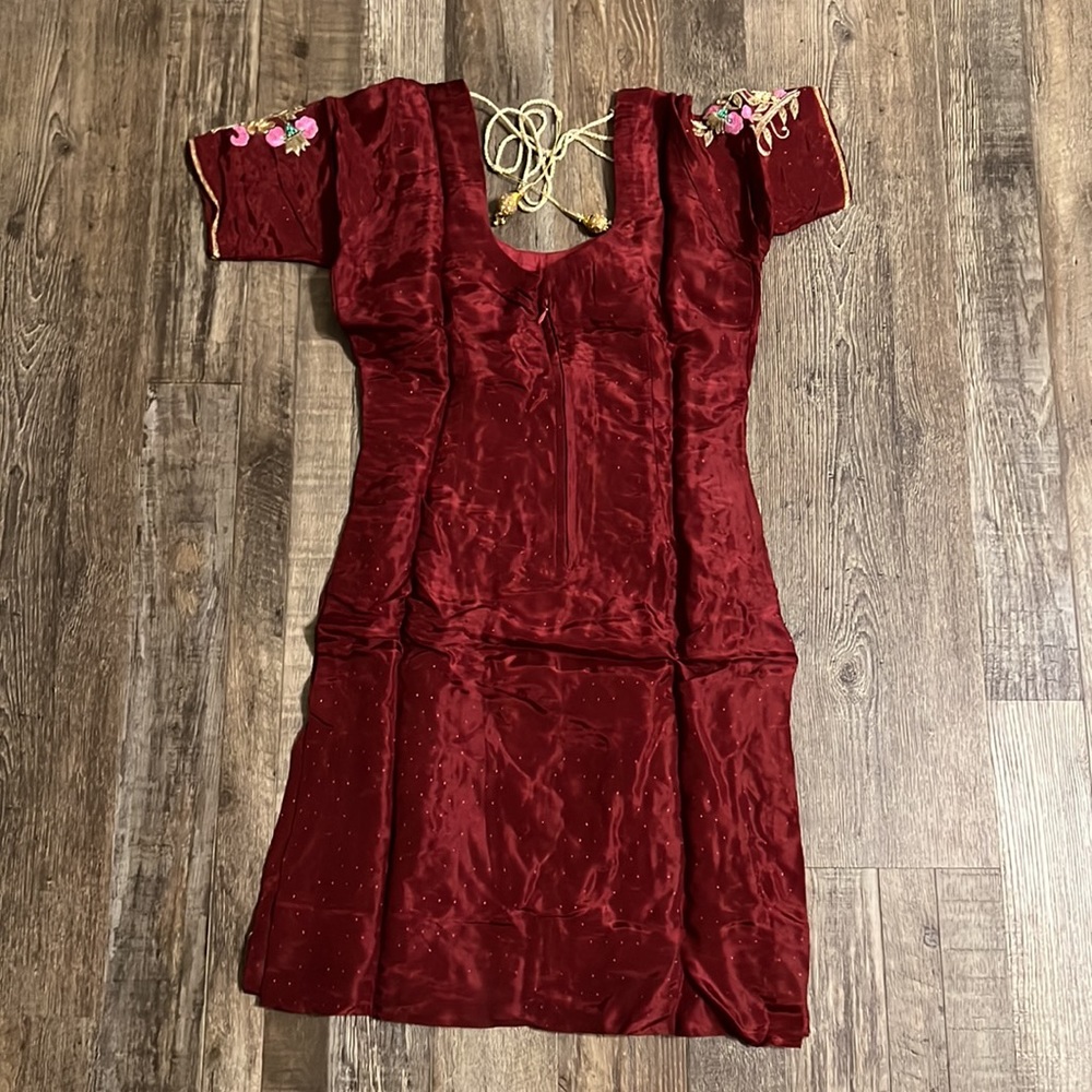 Patiala Salwar Suit - Picture 5 of 11